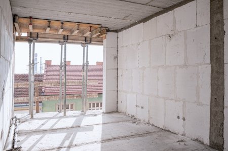 Nový sedmipodlažní bytový dům nabídne prosvětlené byty s dispozicí 1+kk a 3+kk s obytnou plochou 31 až 72 m².